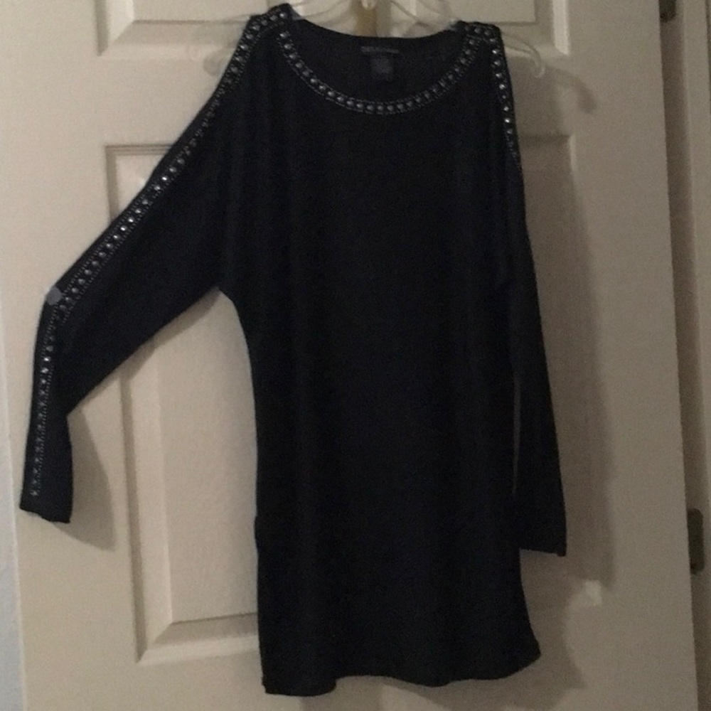 Cold Shoulder Long Sleeve Tunic